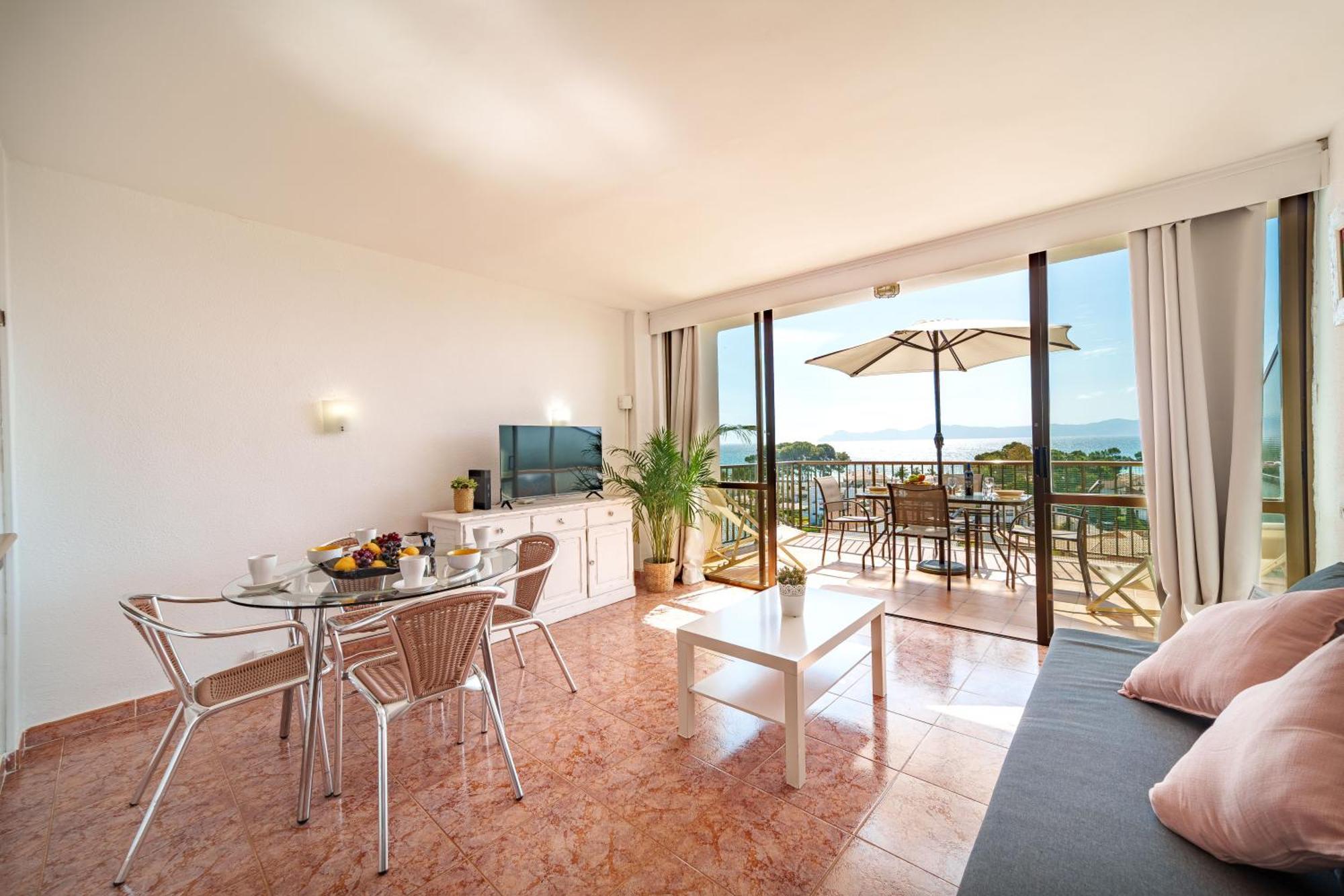 Apartment The Shell Ii, Beach Views And Pool Alcudia  Dış mekan fotoğraf
