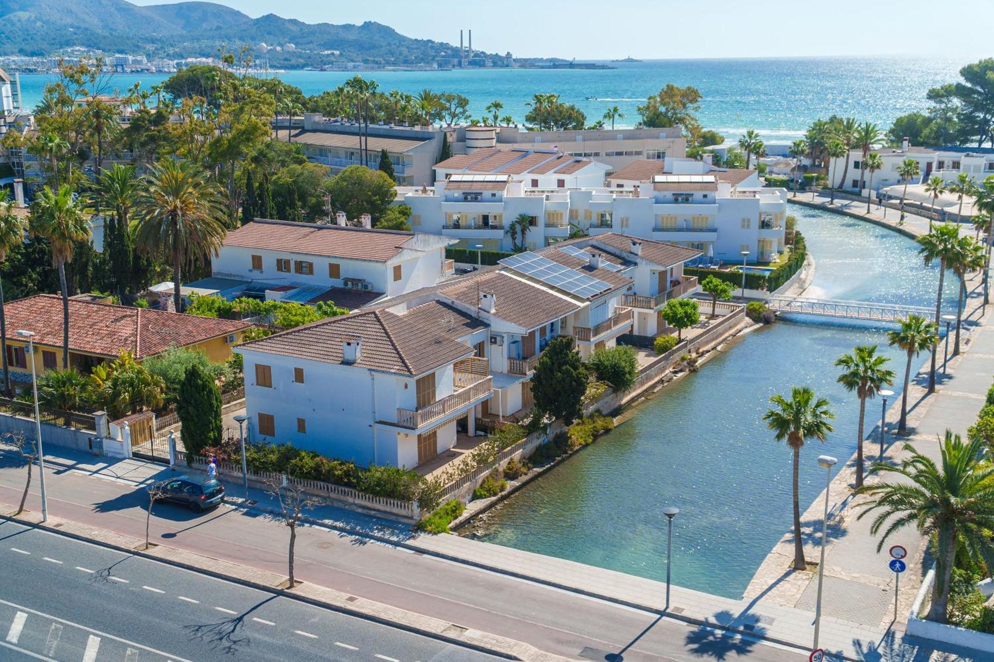 Apartment The Shell Ii, Beach Views And Pool Alcudia  Dış mekan fotoğraf